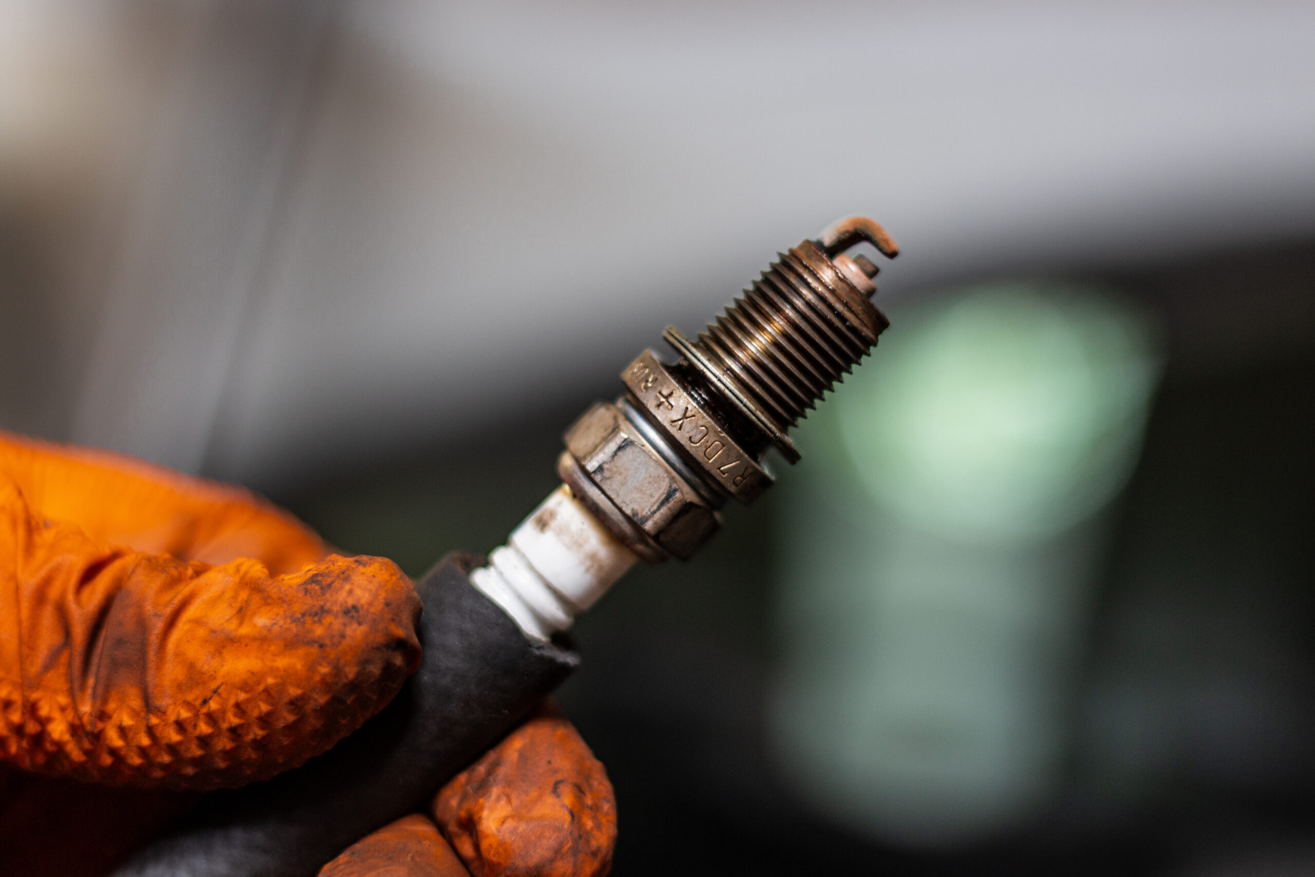 Cambio de bujías Valdivia Garage